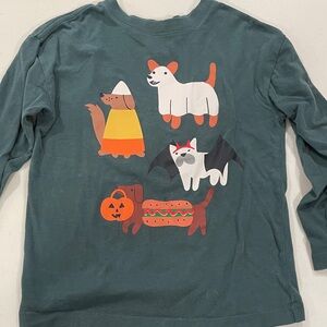 Hanna 110 Halloween Dogs Graphic Shirt
